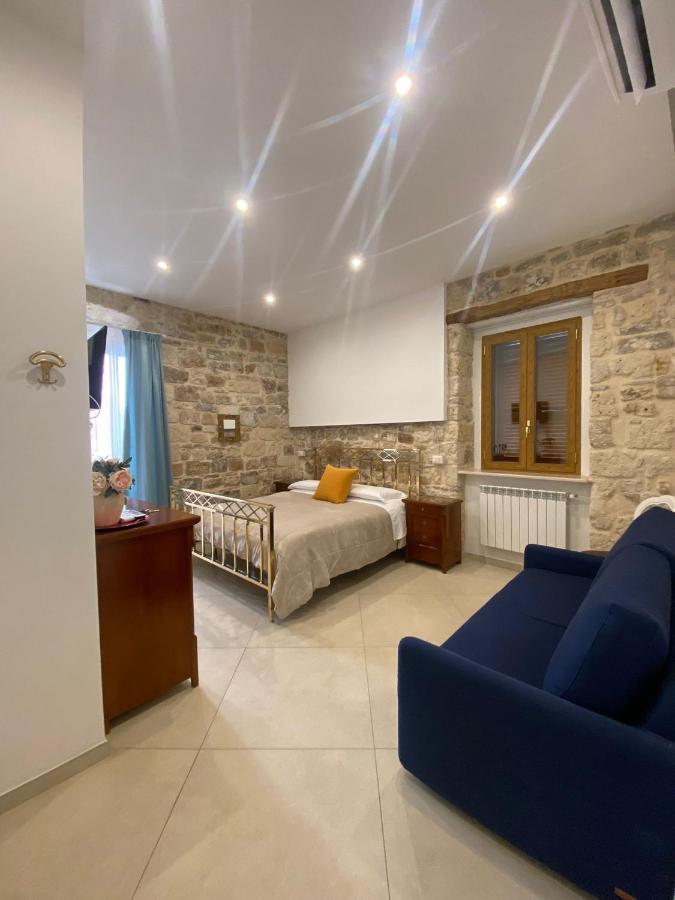Dimora Del Carmine Hotel Bari Eksteriør billede