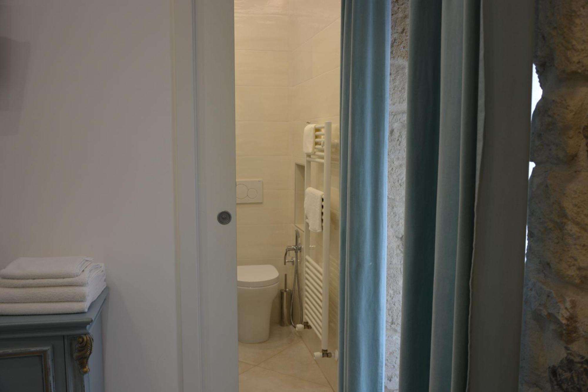 Dimora Del Carmine Hotel Bari Eksteriør billede